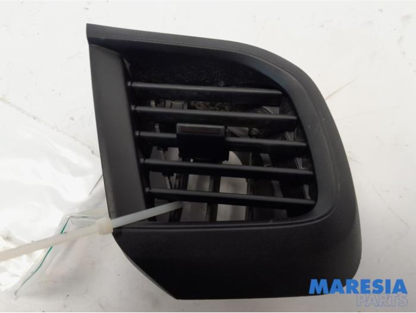 Opel - Vivaro - Dashboard vent