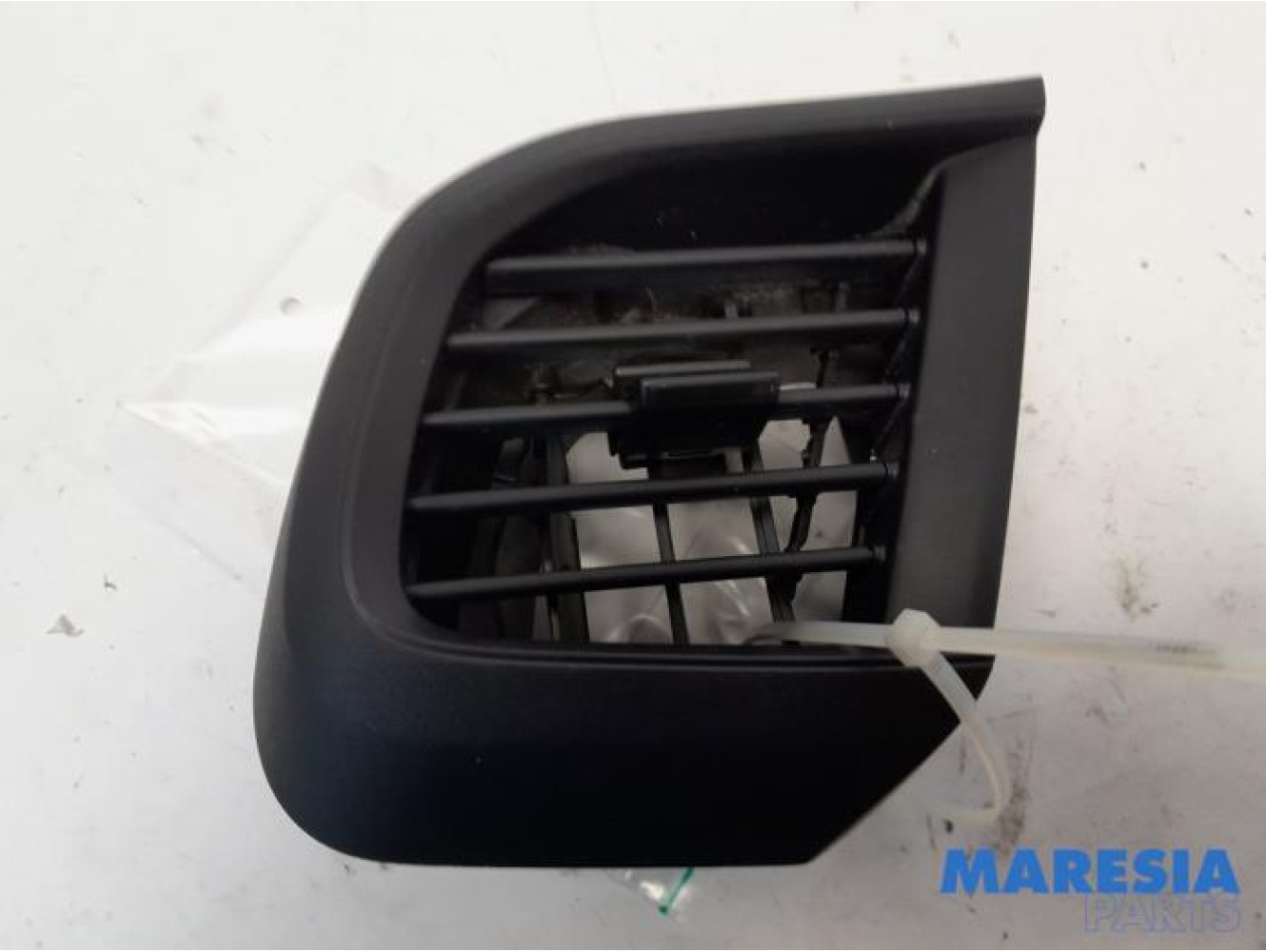 Opel - Vivaro - Dashboard vent
