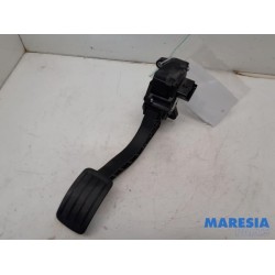 Opel - Vivaro - Accelerator pedal
