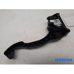 Opel - Vivaro - Accelerator pedal