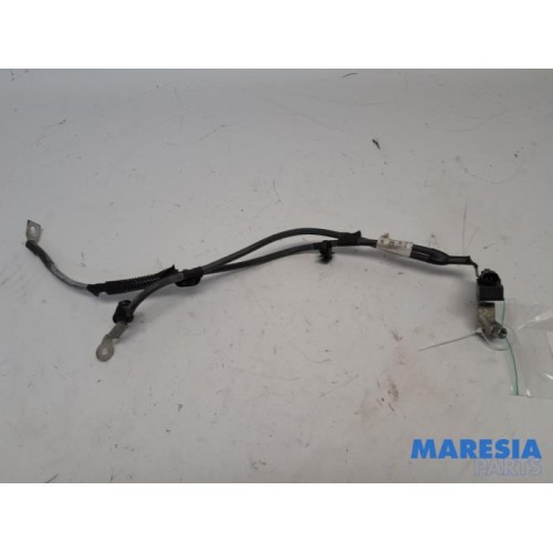 Opel - Vivaro - Battery sensor