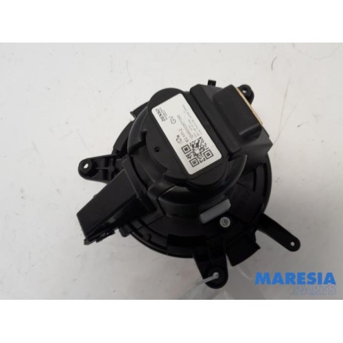 Opel - Vivaro - Heating and ventilation fan motor