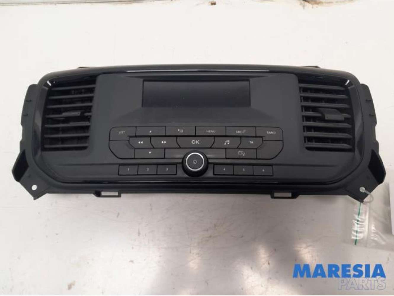 Opel - Vivaro - Panneau commande radio