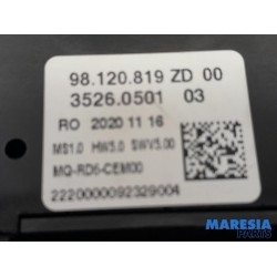 Opel - Vivaro - Panneau commande radio