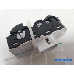 Opel - Vivaro - Multi-functional window switch