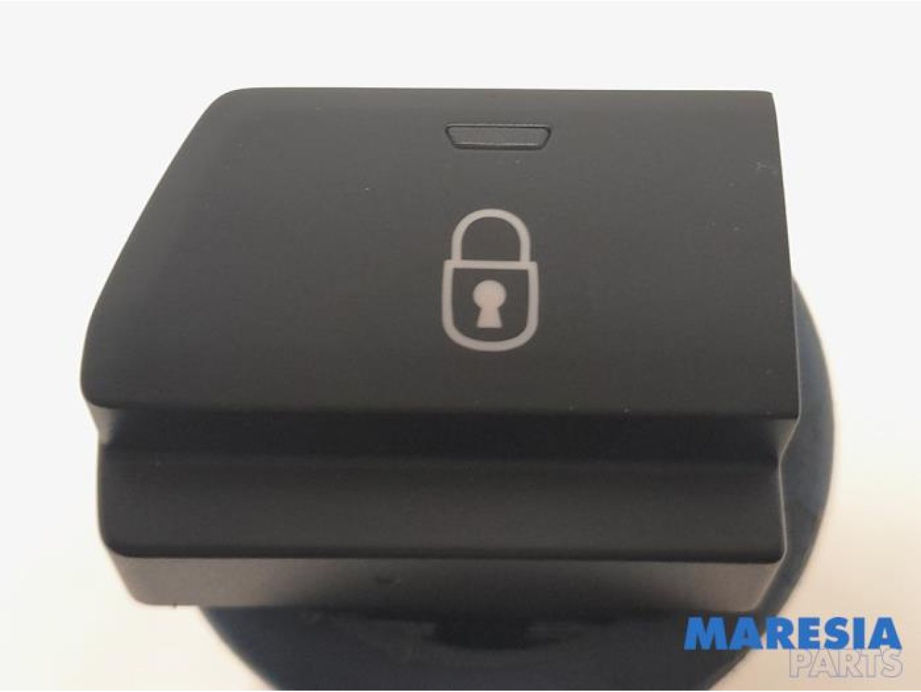 Opel - Vivaro - Central locking switch