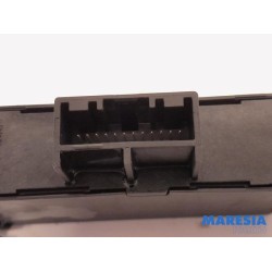 Opel - Vivaro - PDC Module