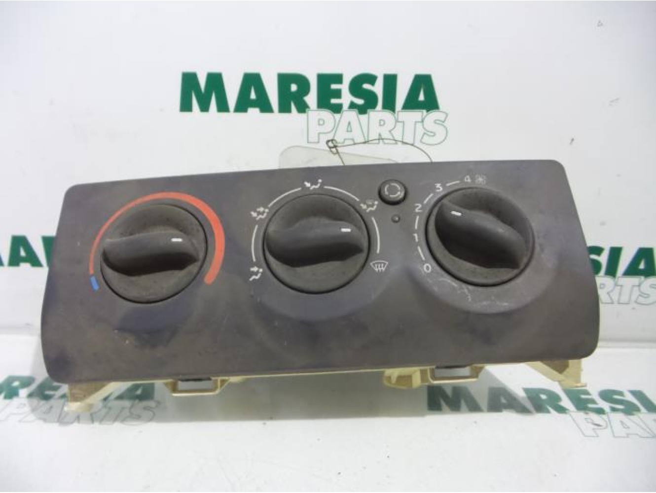 Renault - Clio - Heater control panel