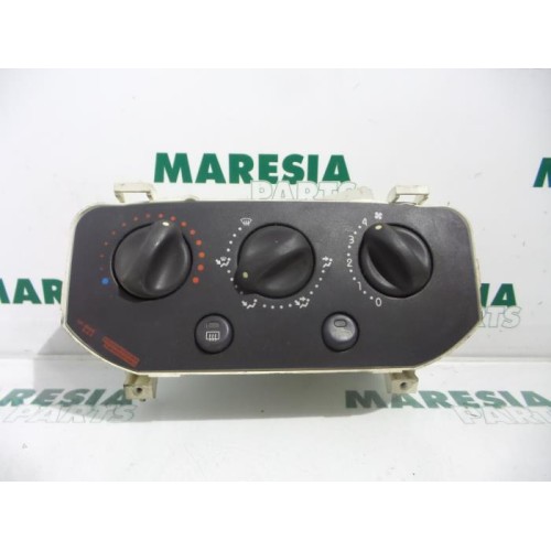 Renault - Clio - Heater control panel