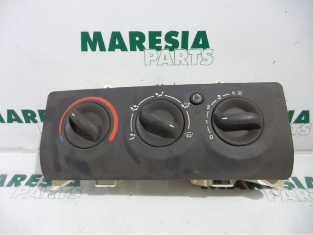Renault - Clio - Heater control panel