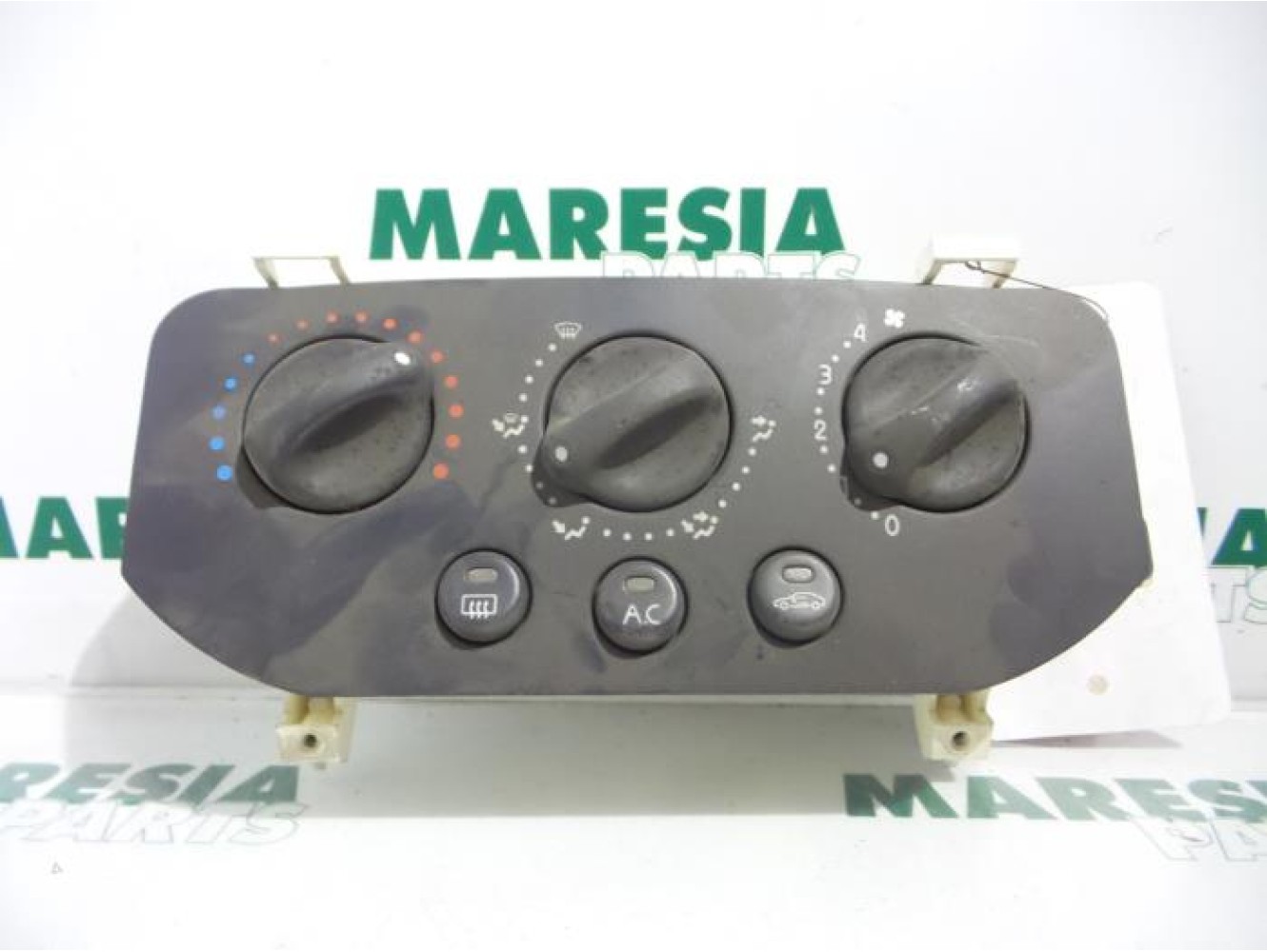 Renault - Clio - Heater control panel