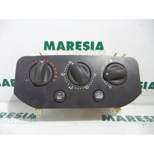Renault - Clio - Heater control panel