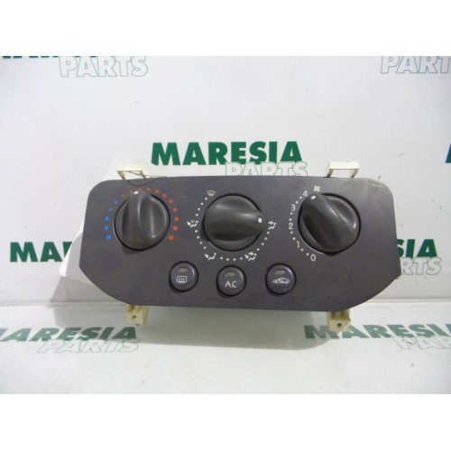 Renault - Clio - Heater control panel