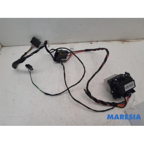 Opel - Vivaro - Heater resistor