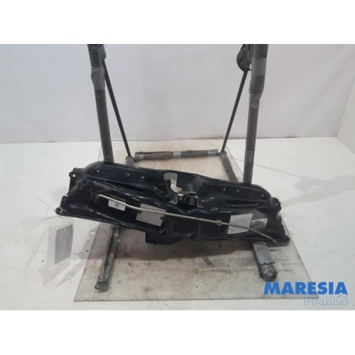 Fiat - Ducato - Lock plate