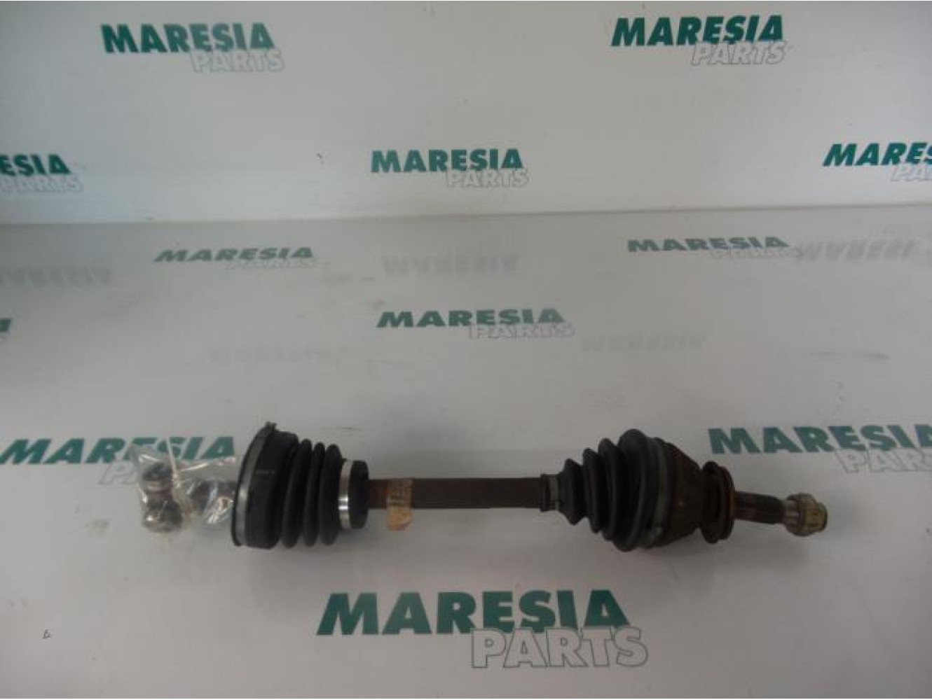 Fiat - Panda - Aandrijfas links-voor