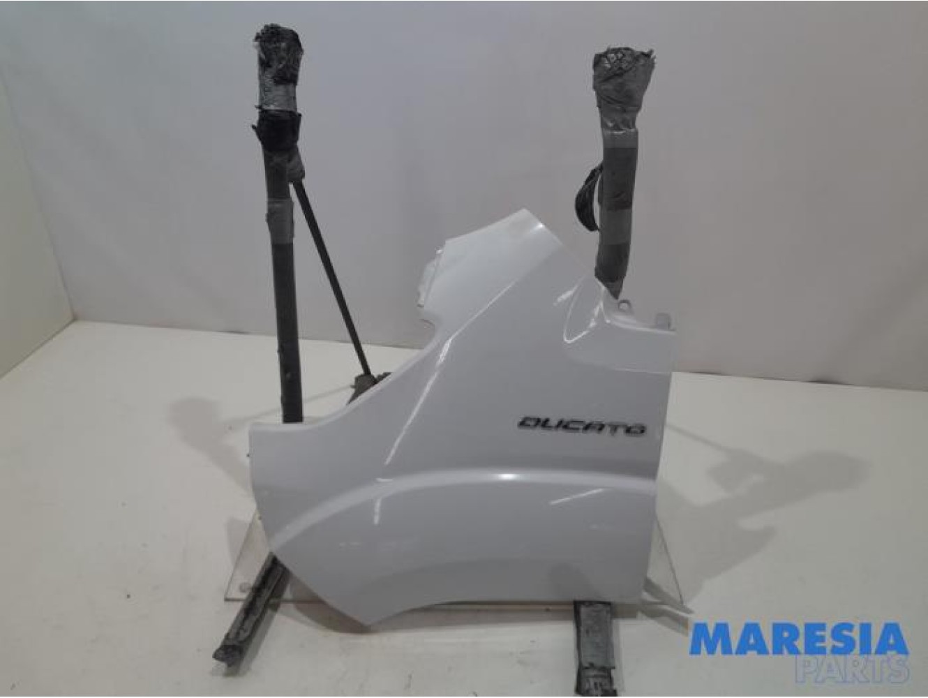 Fiat - Ducato - Front wing, left