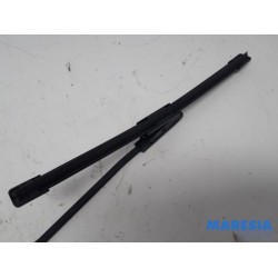 Renault - Clio - Front wiper arm