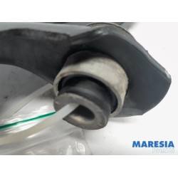 Renault - Clio - Front wishbone, right
