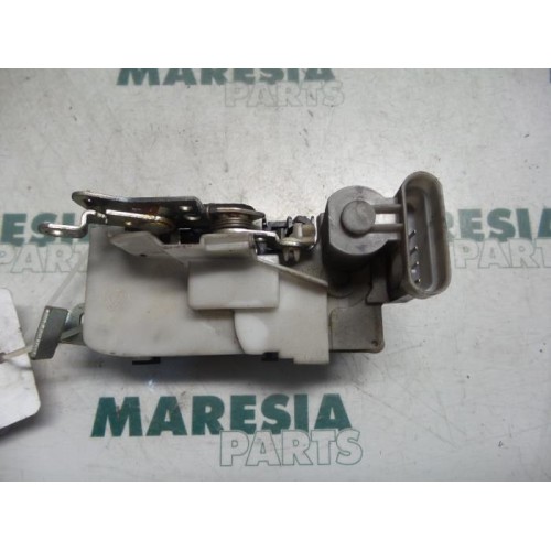 Fiat - Punto - Rear door mechanism 4-door, right
