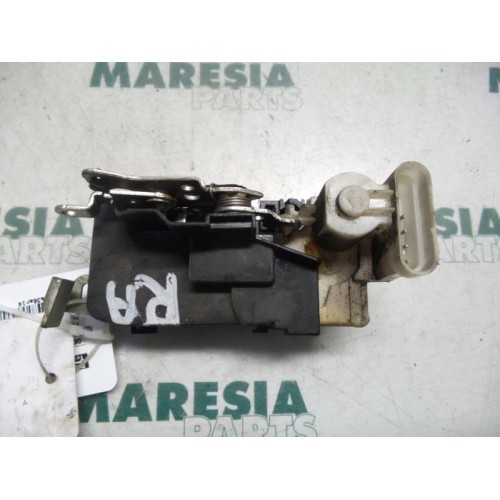Fiat - Punto - Rear door mechanism 4-door, right