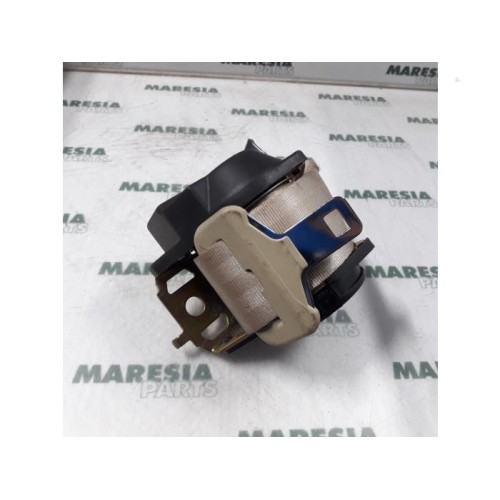 Peugeot - 406 - Sicherheitsgurt links hinten