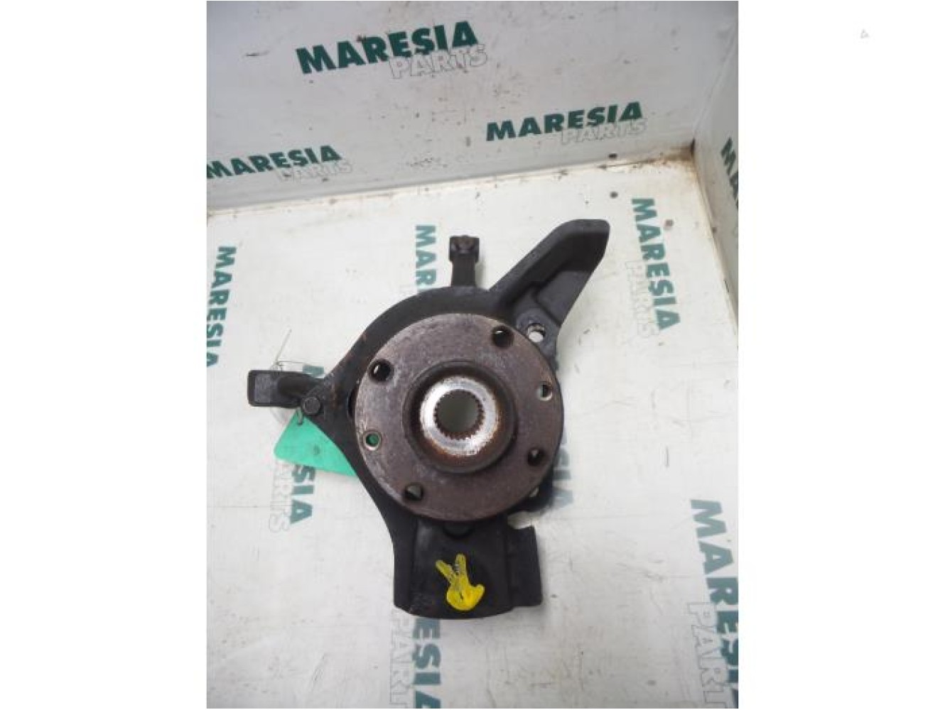 Alfa Romeo - 155 - Knuckle, front right