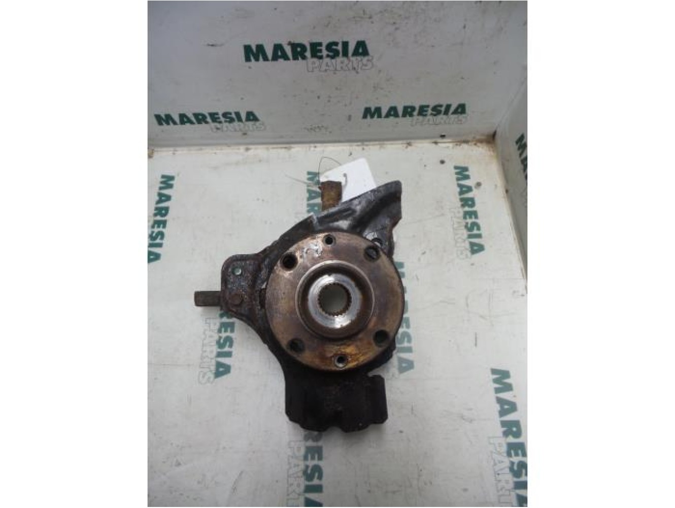 Alfa Romeo - 155 - Knuckle, front right