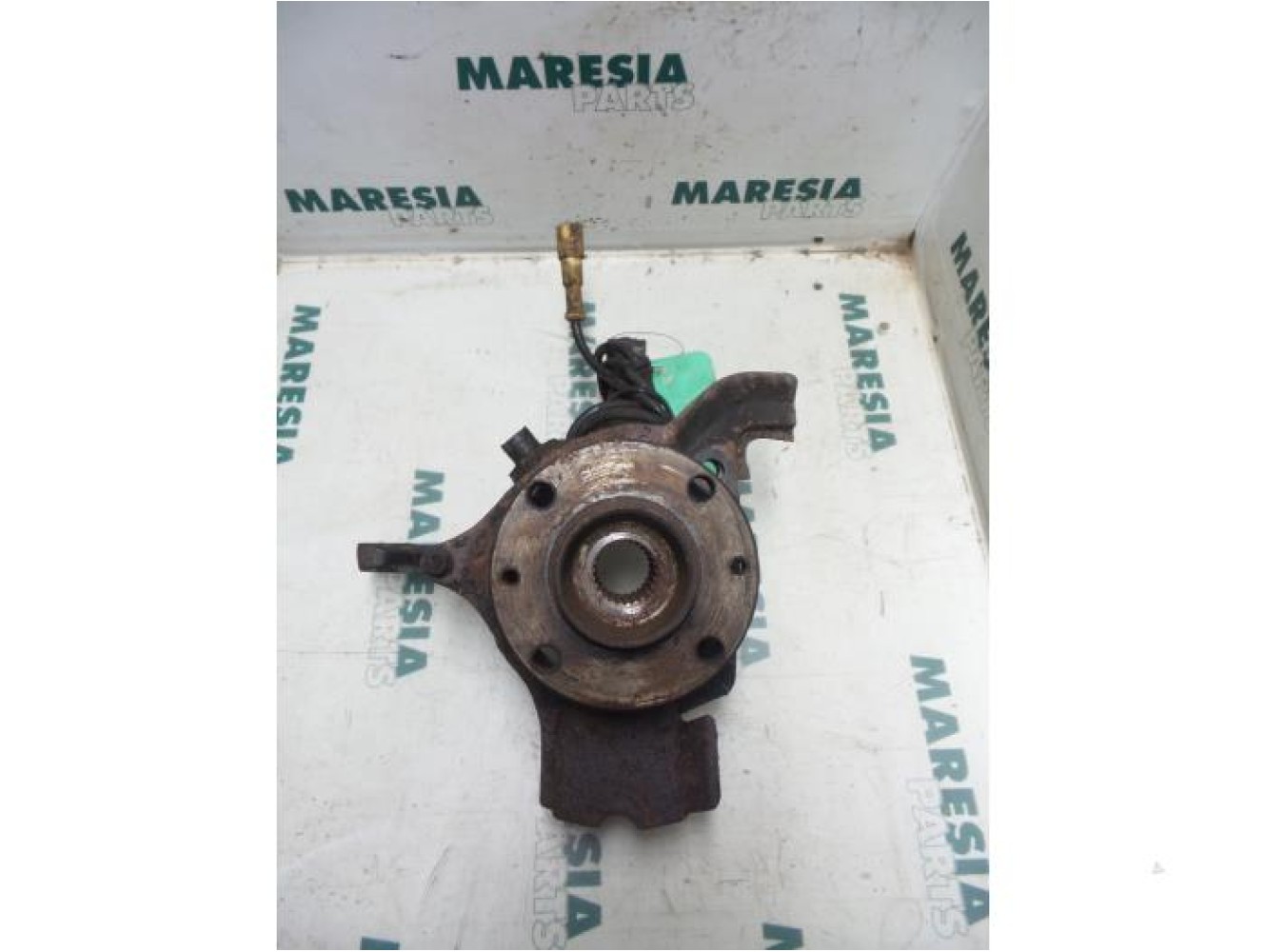 Alfa Romeo - 155 - Knuckle, front right