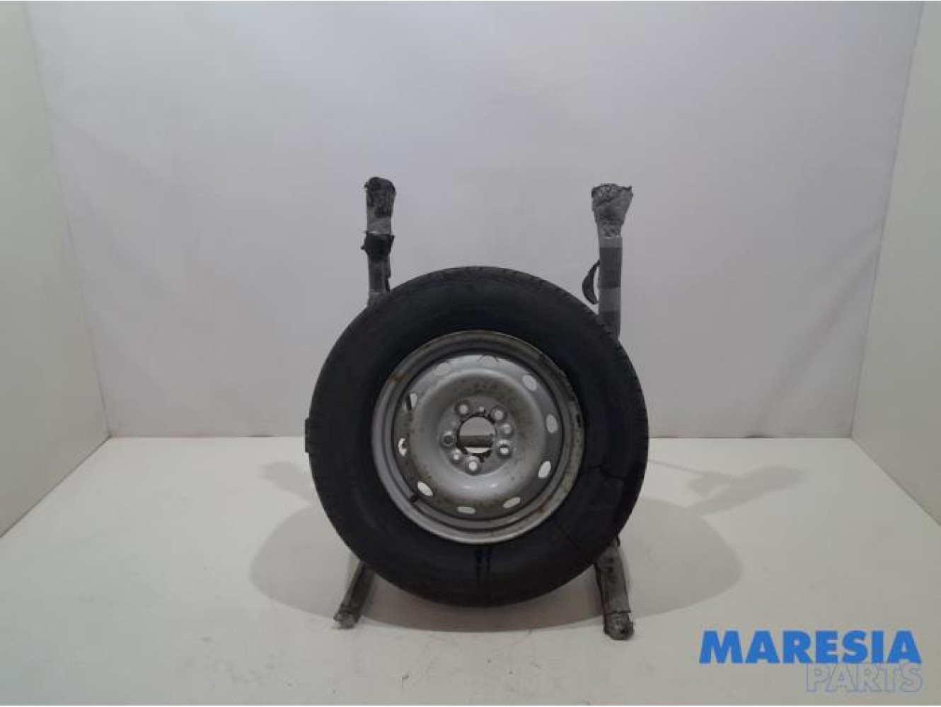 Fiat - Ducato - Spare wheel
