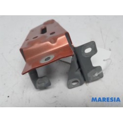 Renault - Clio - Support (miscellaneous)
