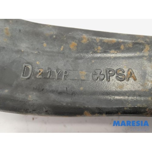 Opel - Vivaro - Front lower wishbone, right