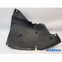 Renault - Clio - Wheel arch liner