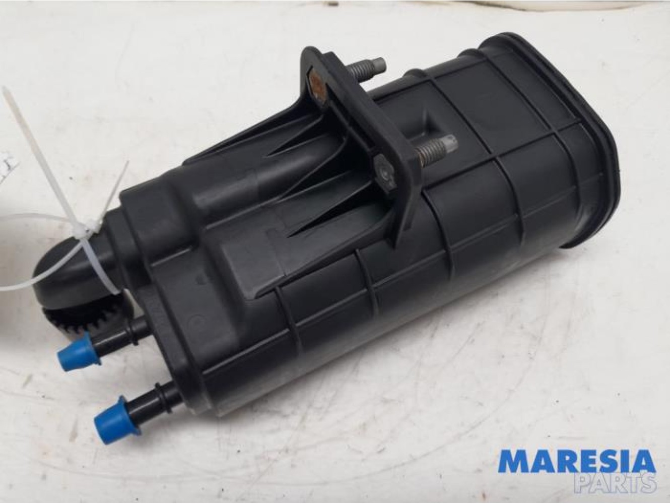 Renault - Clio - Carbon filter