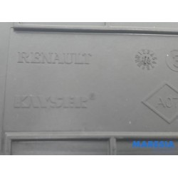 Renault - Clio - Carbon filter