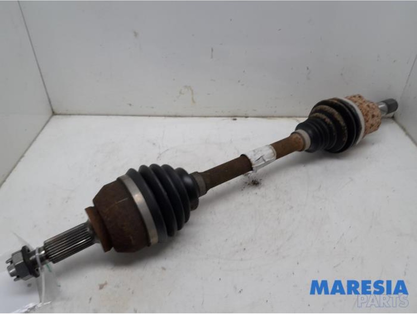 Opel - Vivaro - Aandrijfas links-voor