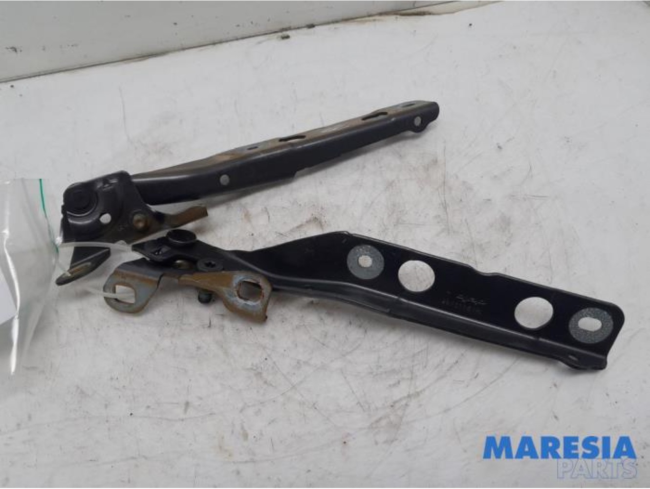 Citroen - Grand C4 Space Tourer - Bonnet Hinge