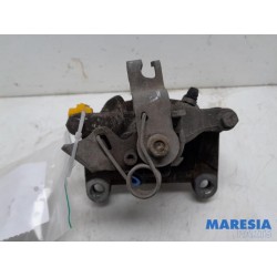 Opel - Vivaro - Bremszange links hinten