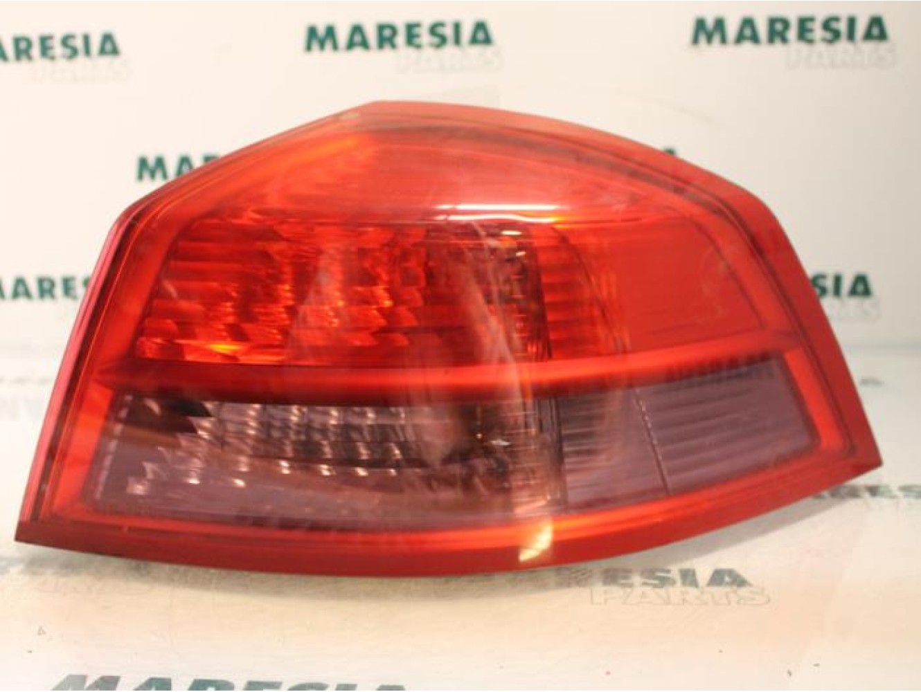 Renault - Vel Satis - Achterlicht rechts