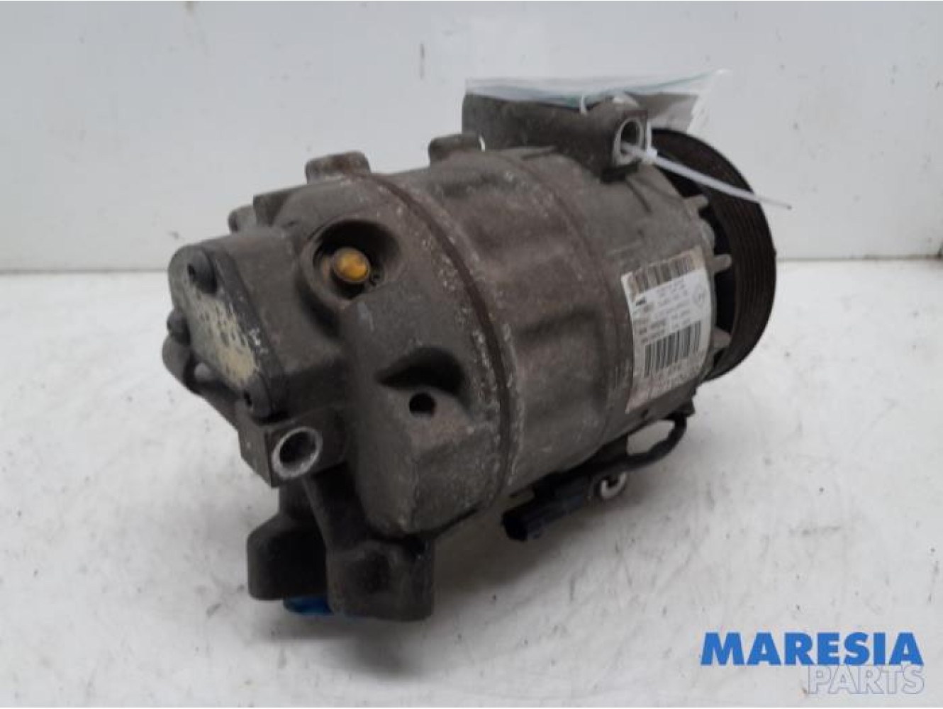 Opel - Vivaro - Air conditioning pump