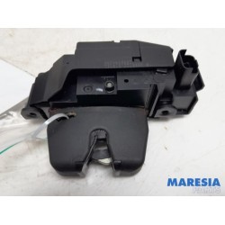 Peugeot - 508 - Tailgate lock mechanism
