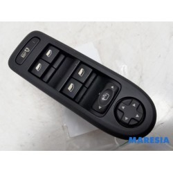 Peugeot - 508 - Multi-functional window switch