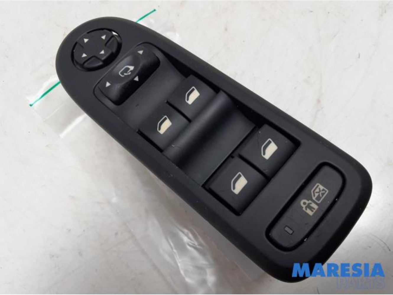 Peugeot - 508 - Multi-functional window switch
