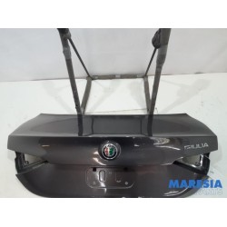 Alfa Romeo - Giulia - Tailgate