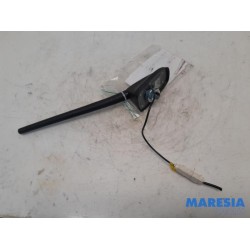 Opel - Vivaro - Antenna