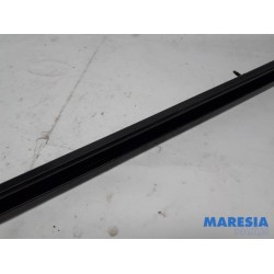Opel - Vivaro - Sliding door rail, right