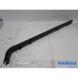 Opel - Vivaro - Sliding door rail, right