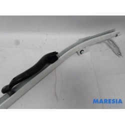 Opel - Vivaro - Sliding door rail, right