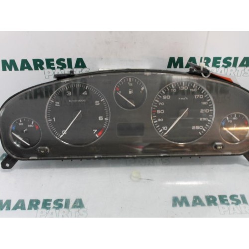 Peugeot - 406 - Instrumentenbrett