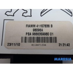 Peugeot - 508 - GPS antenna